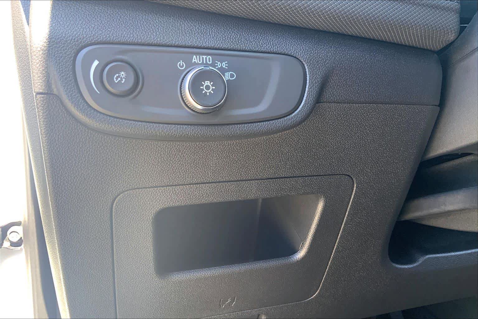 Used 2025 Chevrolet TrailBlazer LT w/ Convenience Package FWD image 57