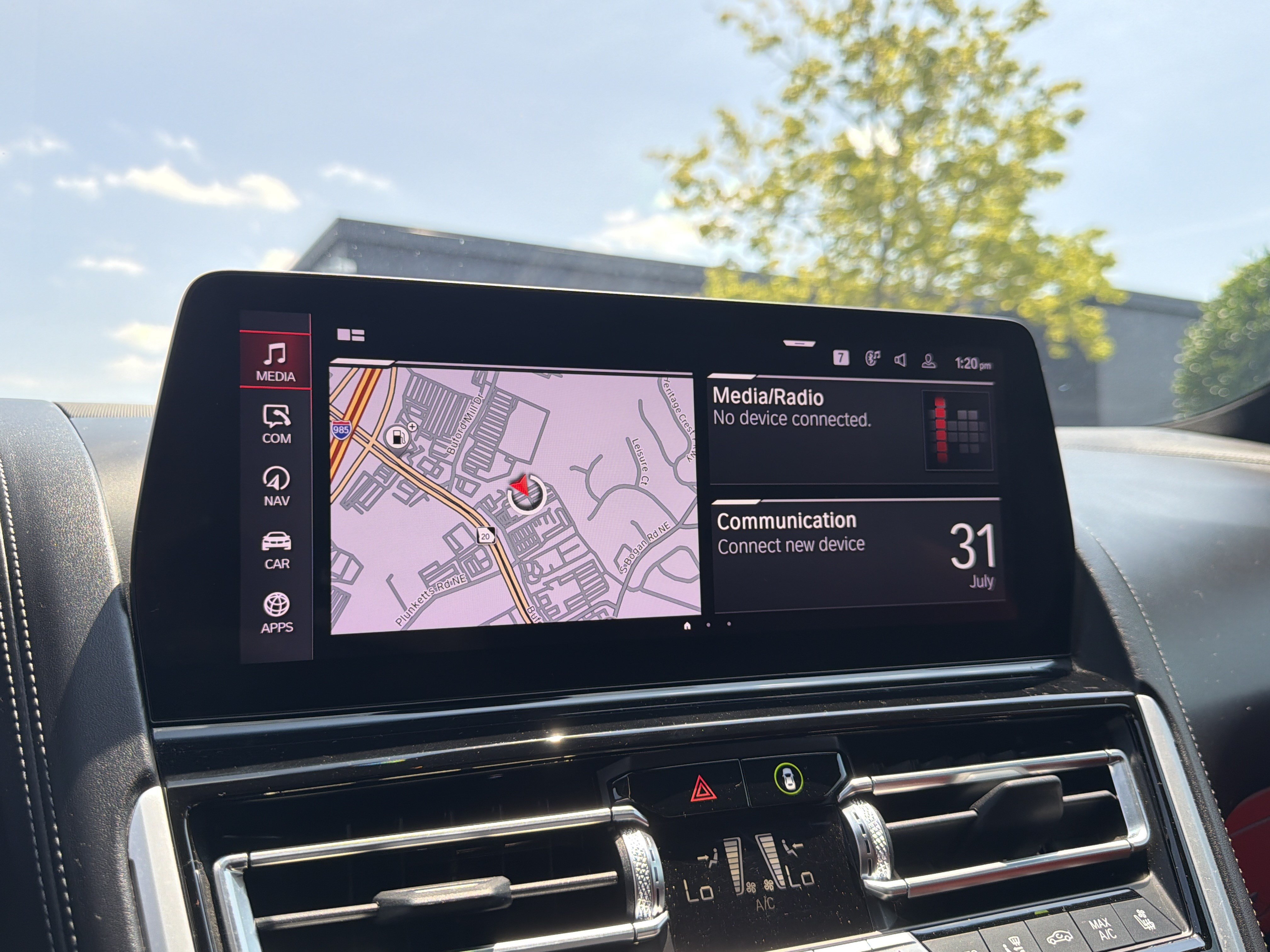 Used 2023 BMW M8 Competition w/ M Carbon Exterior Package AWD/4WD image 18