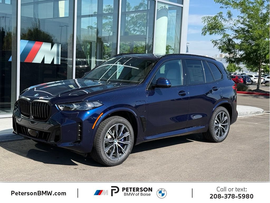 New 2026 BMW X5 xDrive50e w/ M Sport Package AWD/4WD image 1