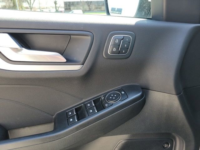 Used 2023 Ford Escape Platinum w/ Premium Technology Package image 40