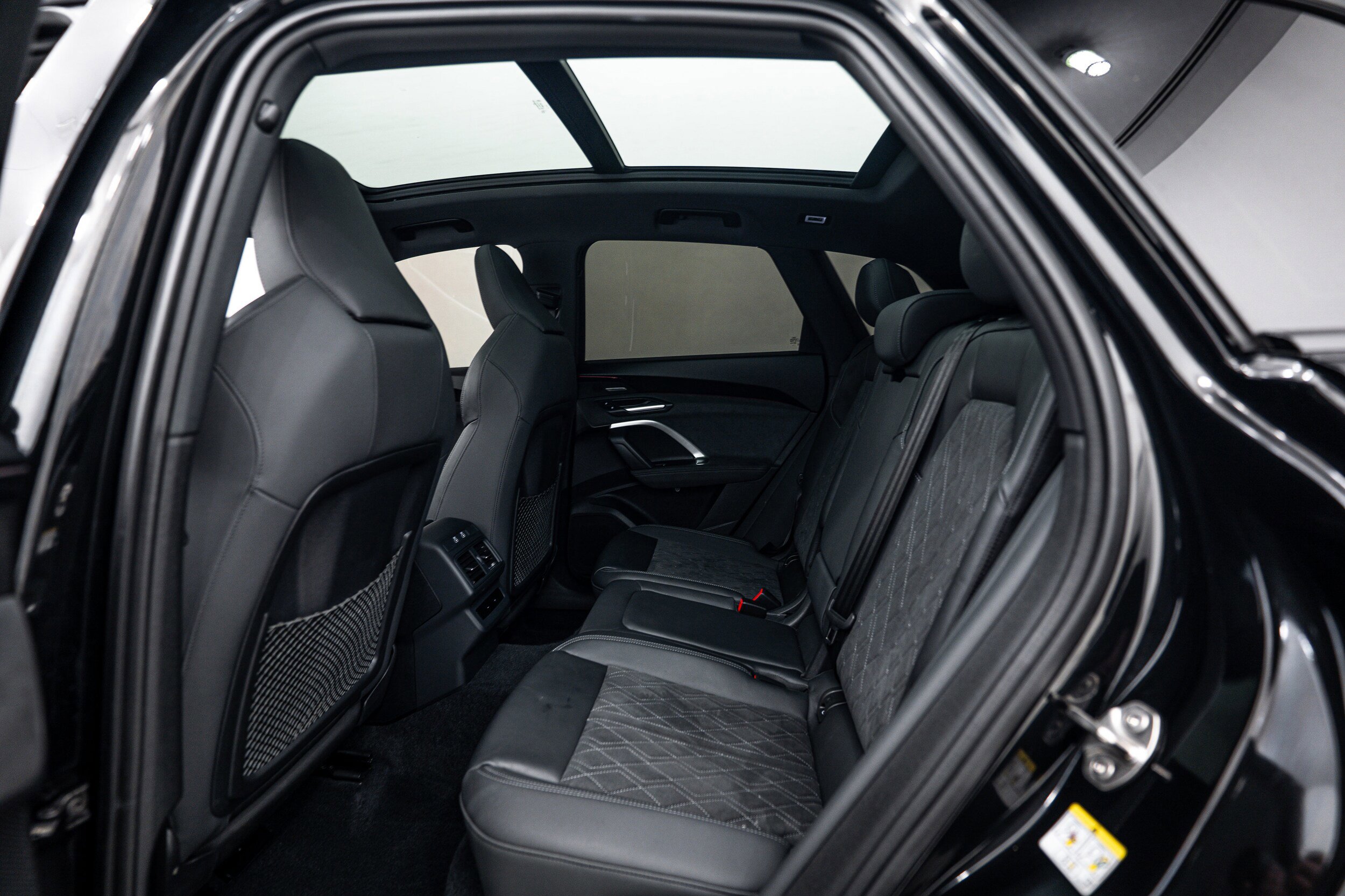 Certified 2025 Audi SQ5 Premium Plus w/ Premium Plus Package AWD/4WD image 18