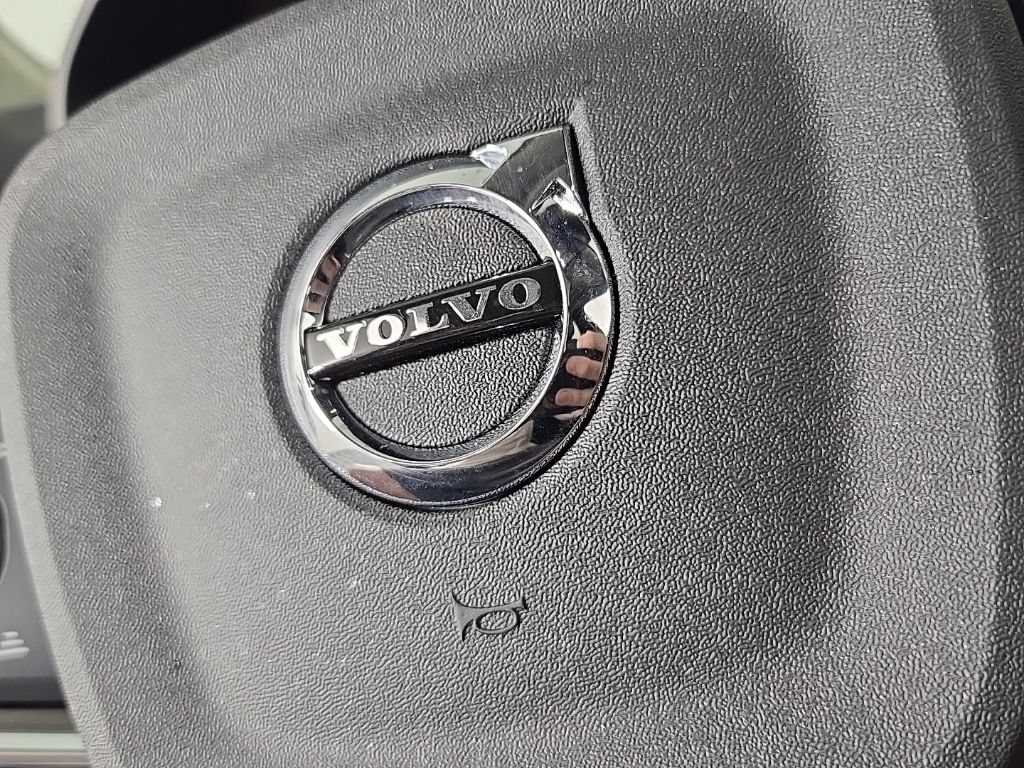Certified 2024 Volvo XC40 B5 Core AWD/4WD image 33
