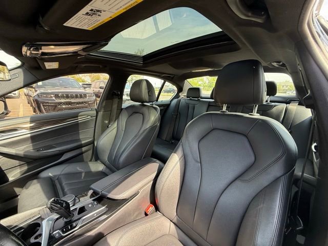 Used 2018 BMW 530i xDrive AWD/4WD image 23