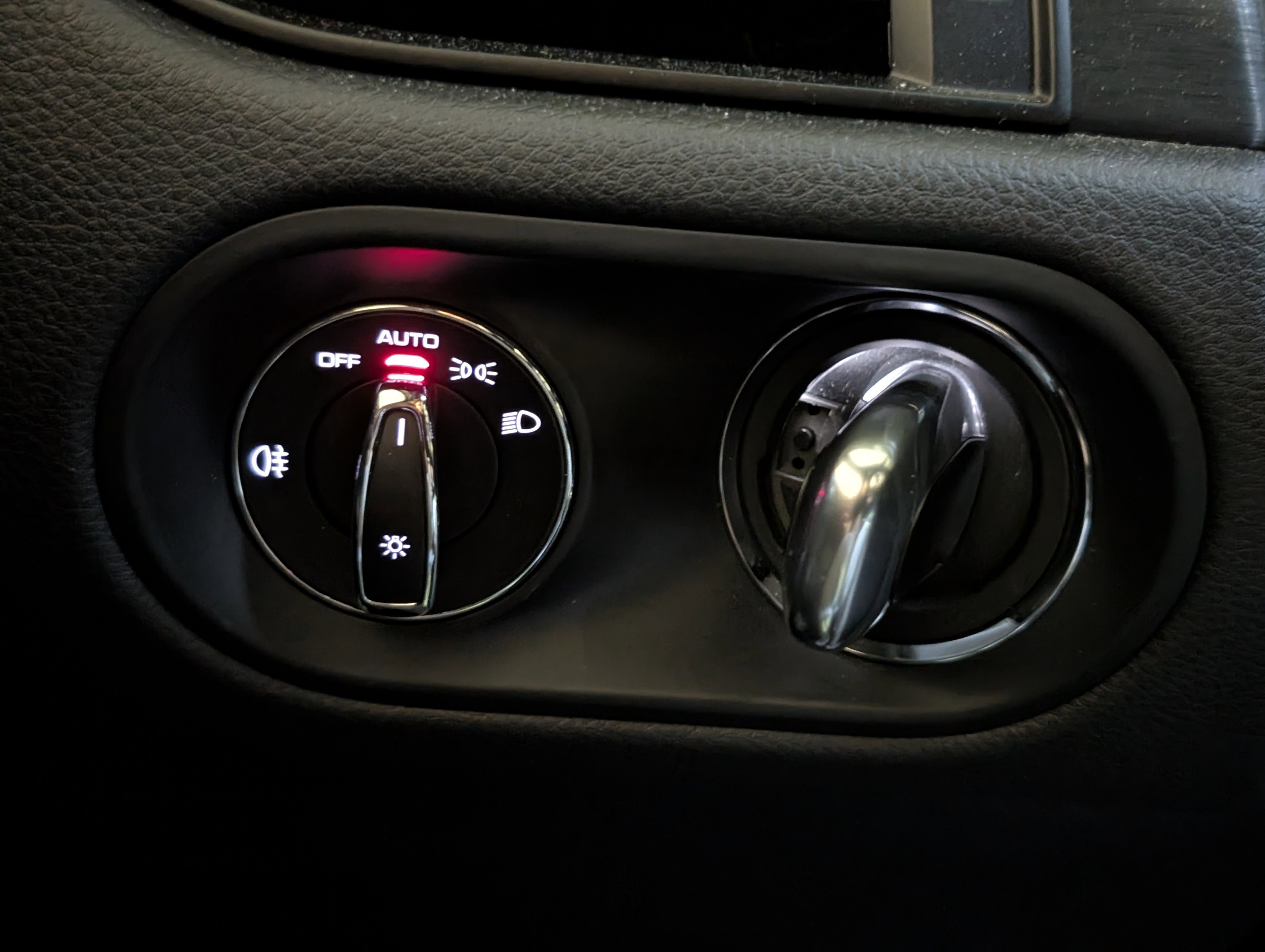 Certified 2020 Porsche Macan GTS image 24