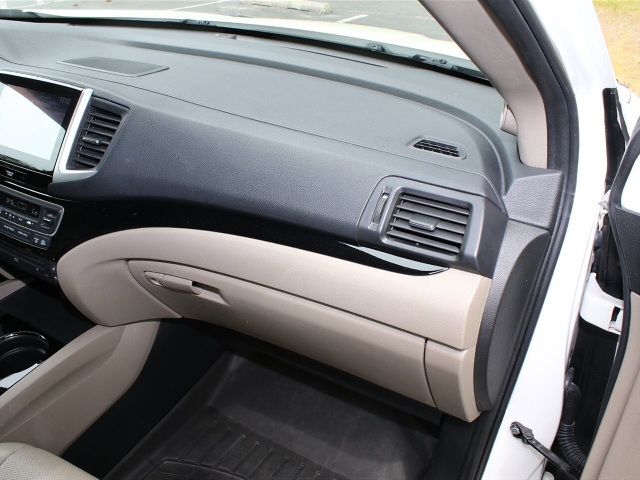 Used 2018 Honda Pilot Elite image 29