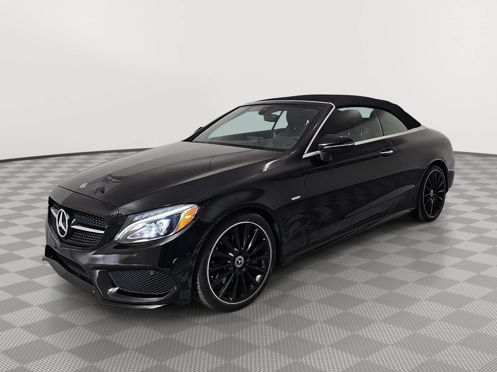 Used 2018 Mercedes-Benz C 300 Cabriolet image 4