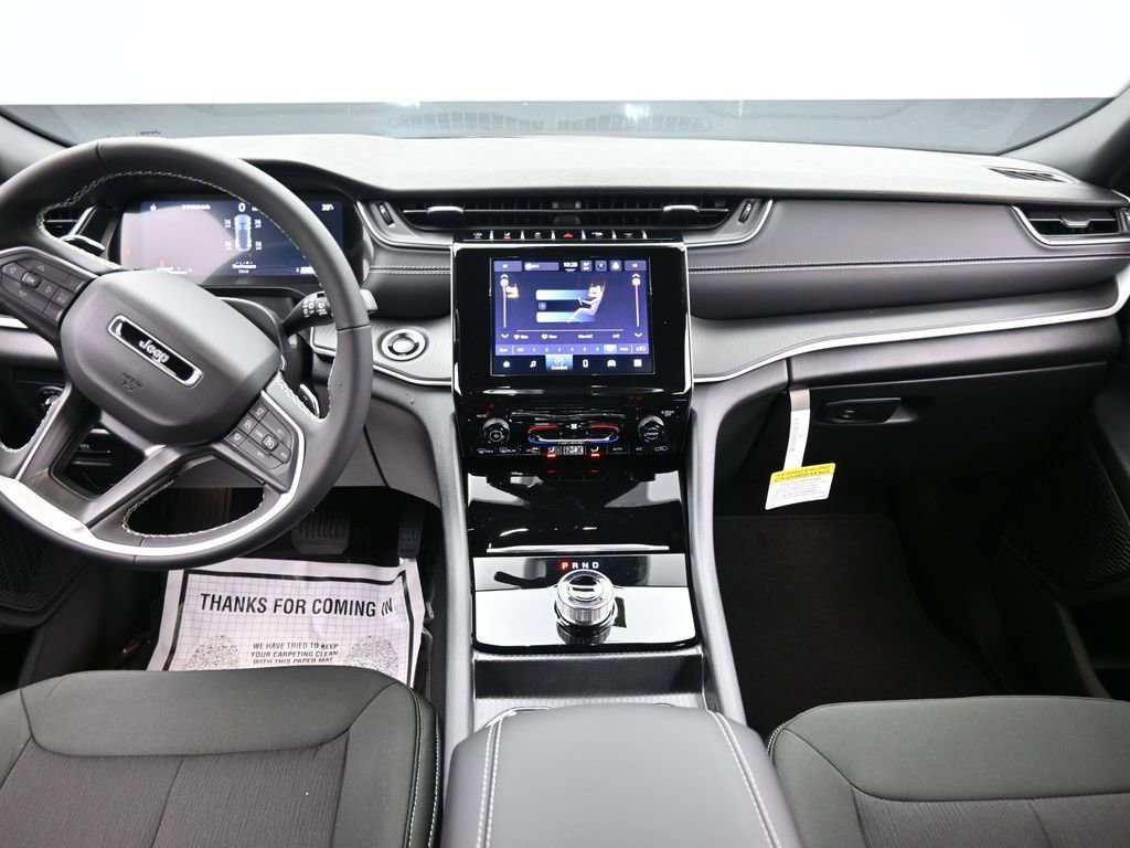 New 2026 Jeep Grand Cherokee Laredo image 13