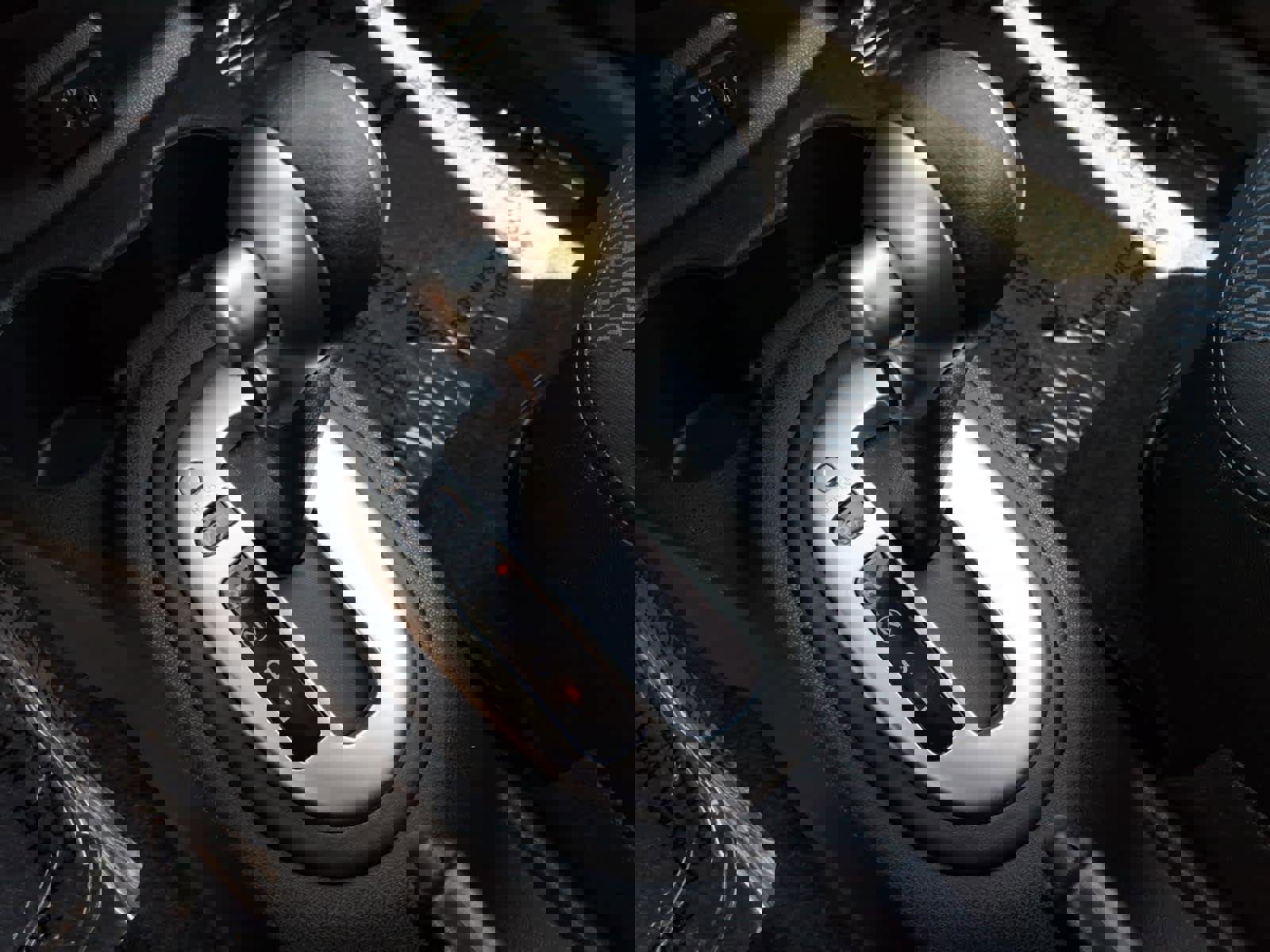 Used 2019 Nissan Versa Note SV FWD image 39