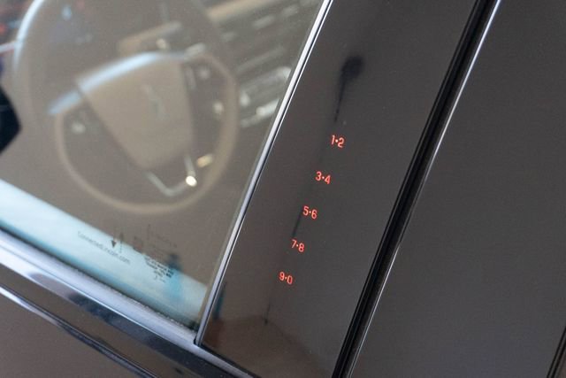 Used 2024 Lincoln Corsair Reserve w/ Jet Appearance Package AWD/4WD image 17