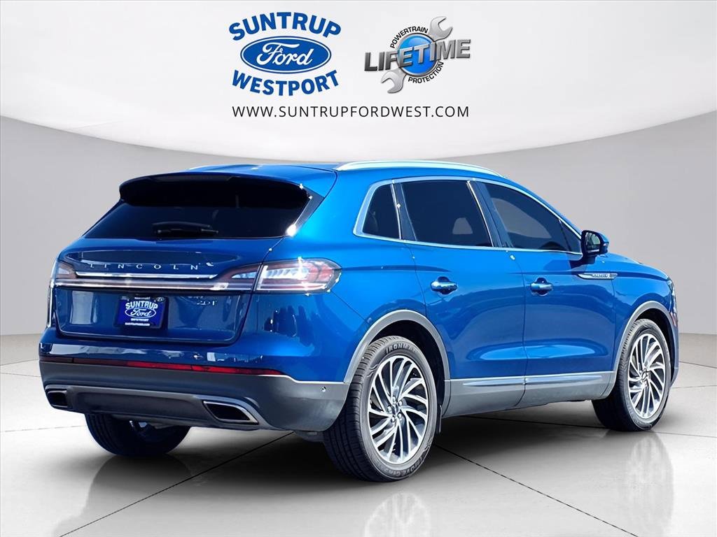 Used 2020 Lincoln Nautilus Reserve image 4