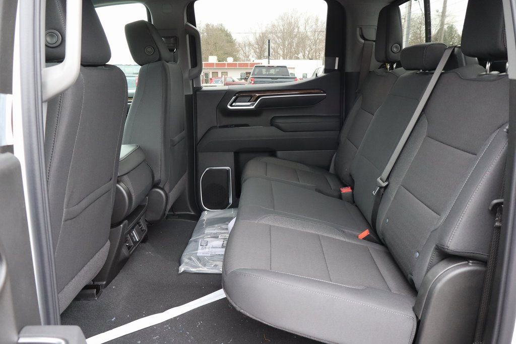 New 2026 Chevrolet Silverado 1500 LT w/ All Star Edition Plus image 17
