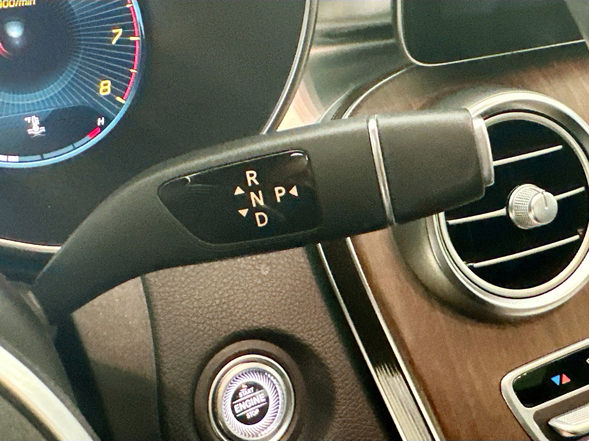 Certified 2019 Mercedes-Benz C 300 4MATIC Sedan image 21