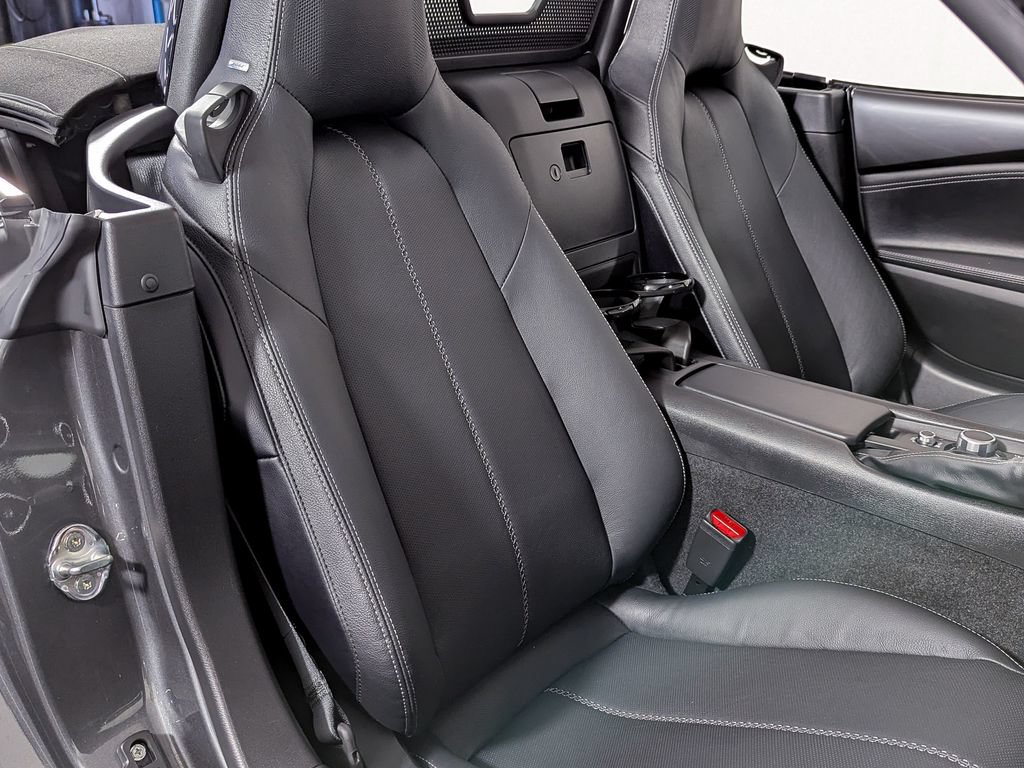 Used 2022 MAZDA MX-5 Miata Grand Touring RWD image 38