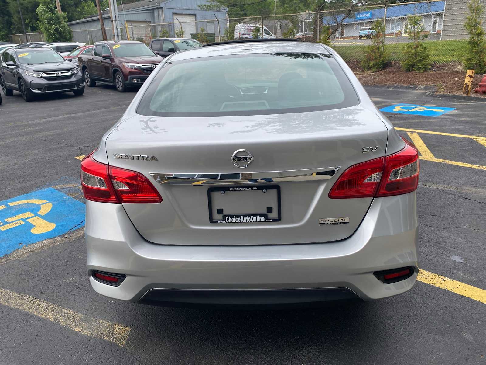Used 2019 Nissan Sentra SV w/ Special Edition Package FWD image 12