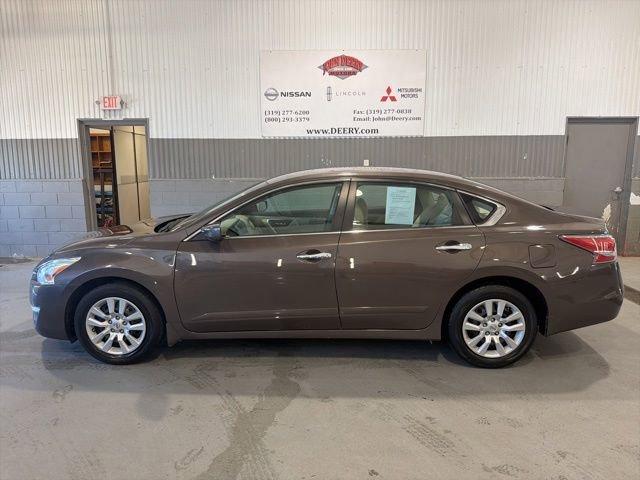 Used 2015 Nissan Altima 2.5 S w/ Power Driver Seat Package FWD image 6