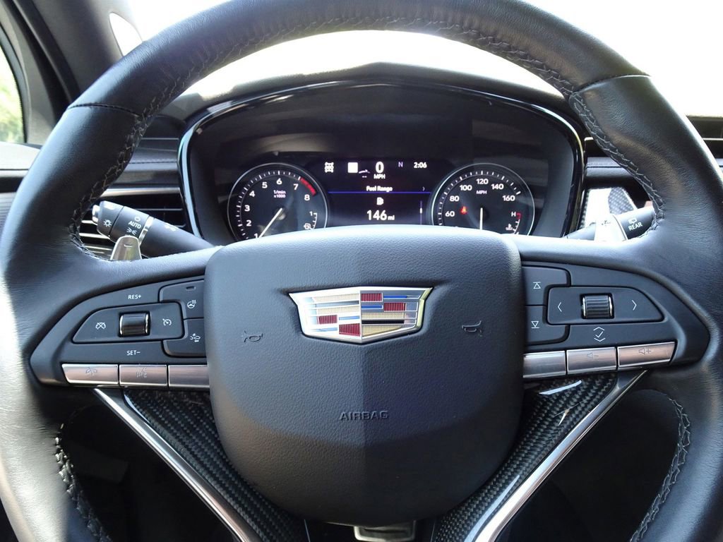 Certified 2022 Cadillac XT6 Sport w/ Technology Package AWD/4WD image 18