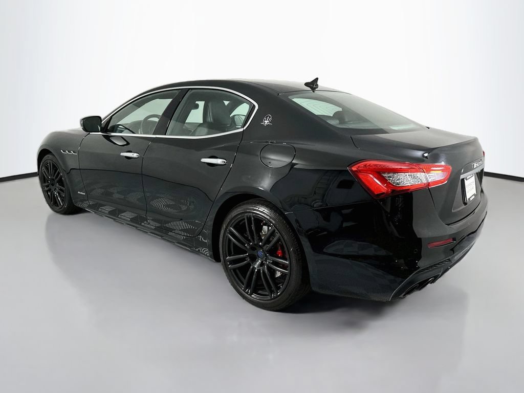 Used 2019 Maserati Ghibli GranSport RWD image 3