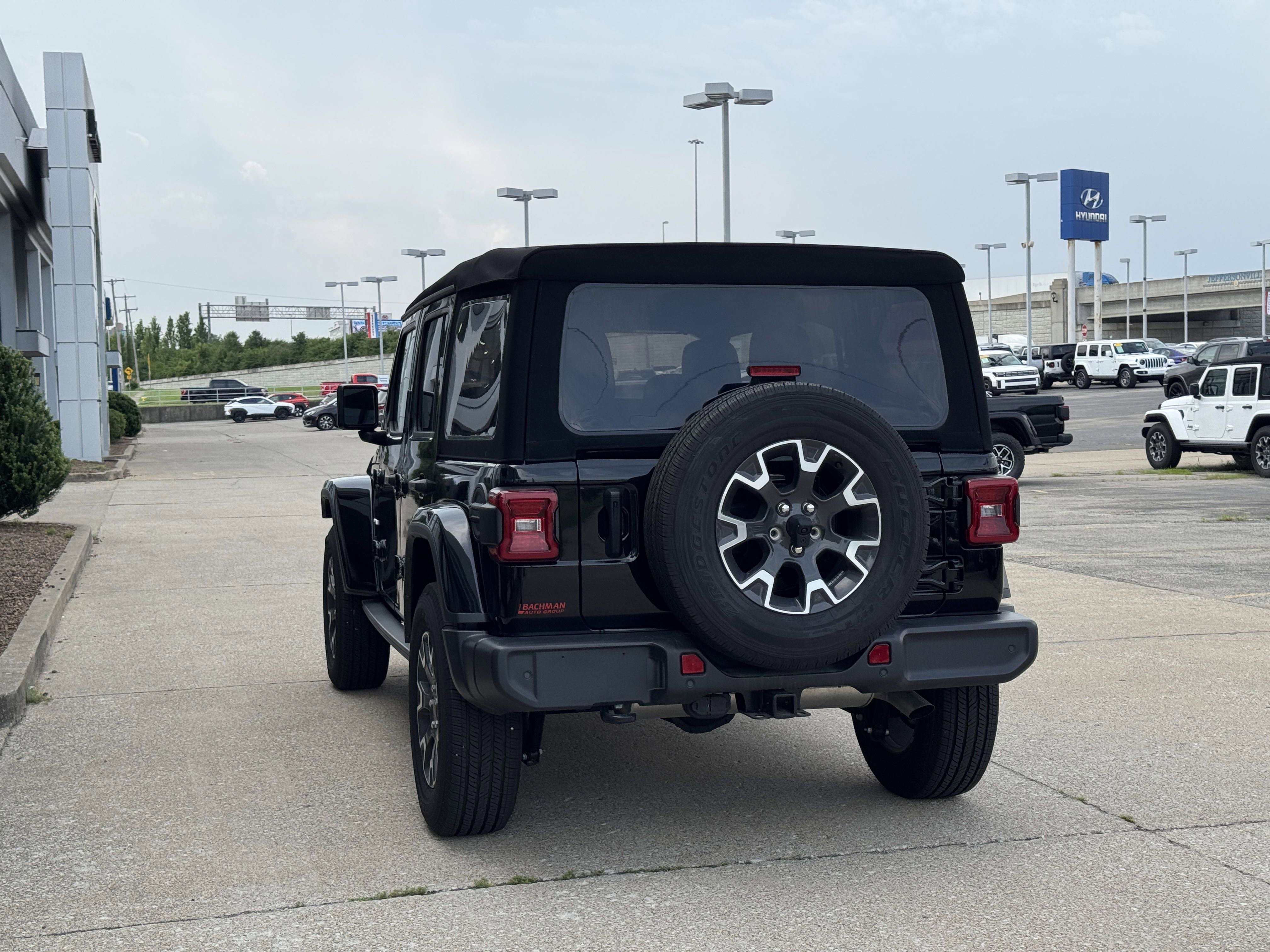 New 2024 Jeep Wrangler Sahara w/ Technology Group image 7
