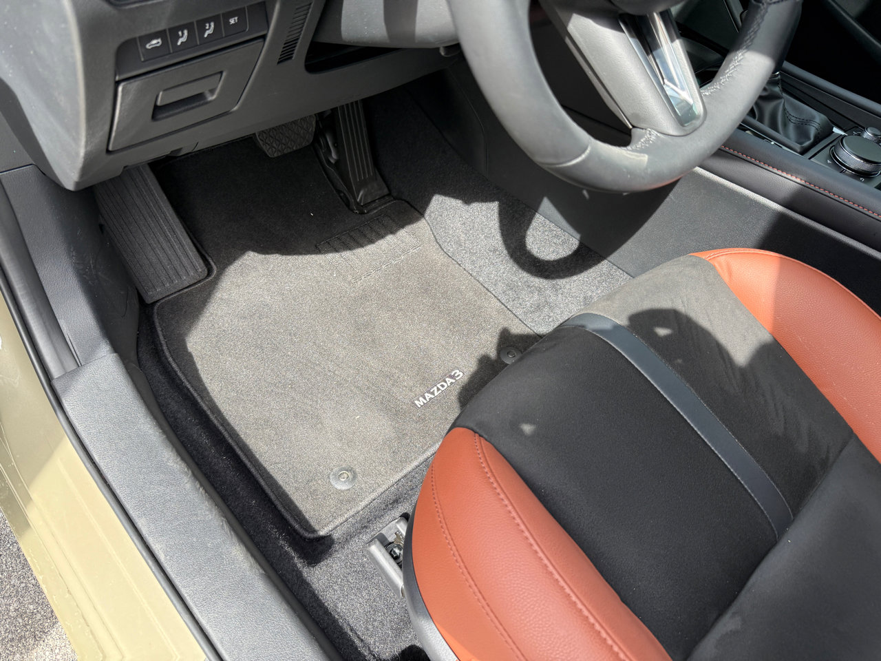 Used 2024 MAZDA MAZDA3 s image 16