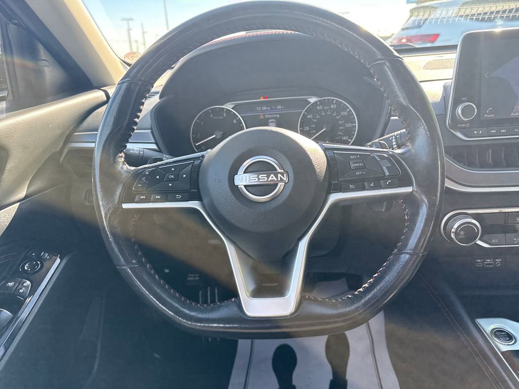 Used 2023 Nissan Altima 2.5 SR image 17