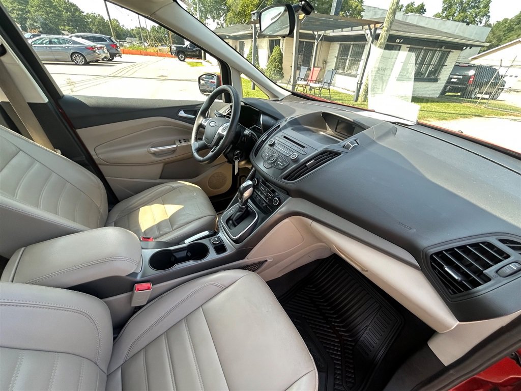 Used 2018 Ford C-MAX SE w/ Equipment Group 202A FWD image 22