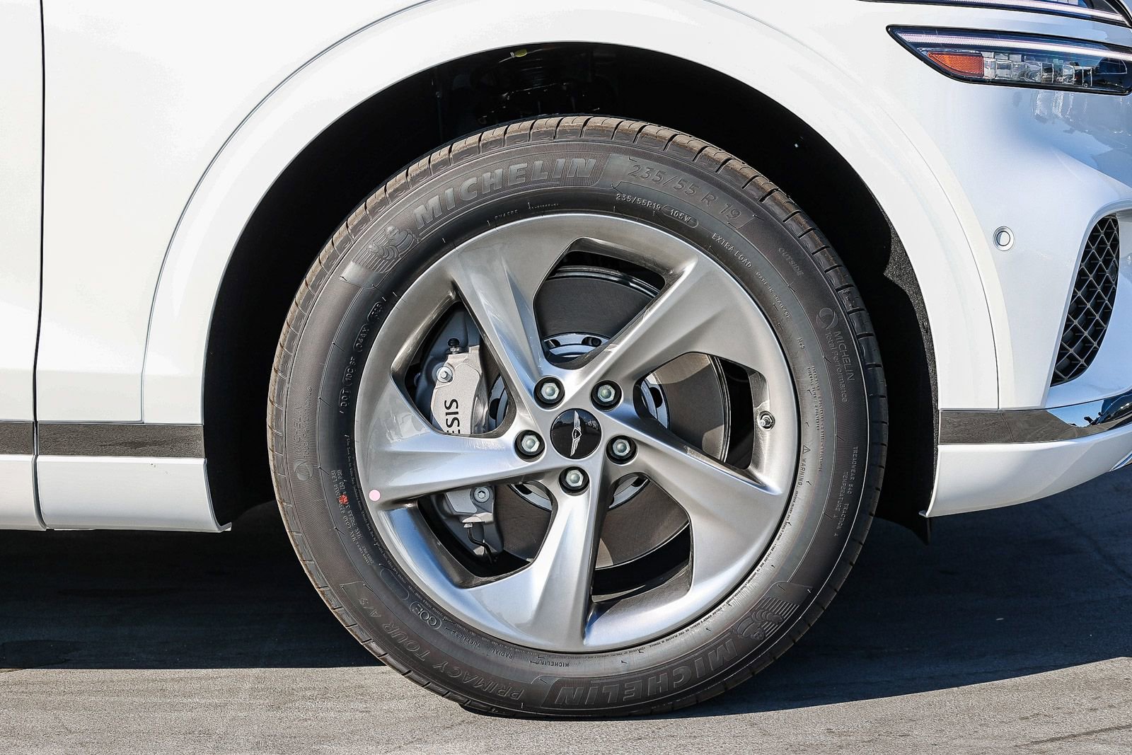 Used 2026 Genesis GV70 2.5T Advanced image 9