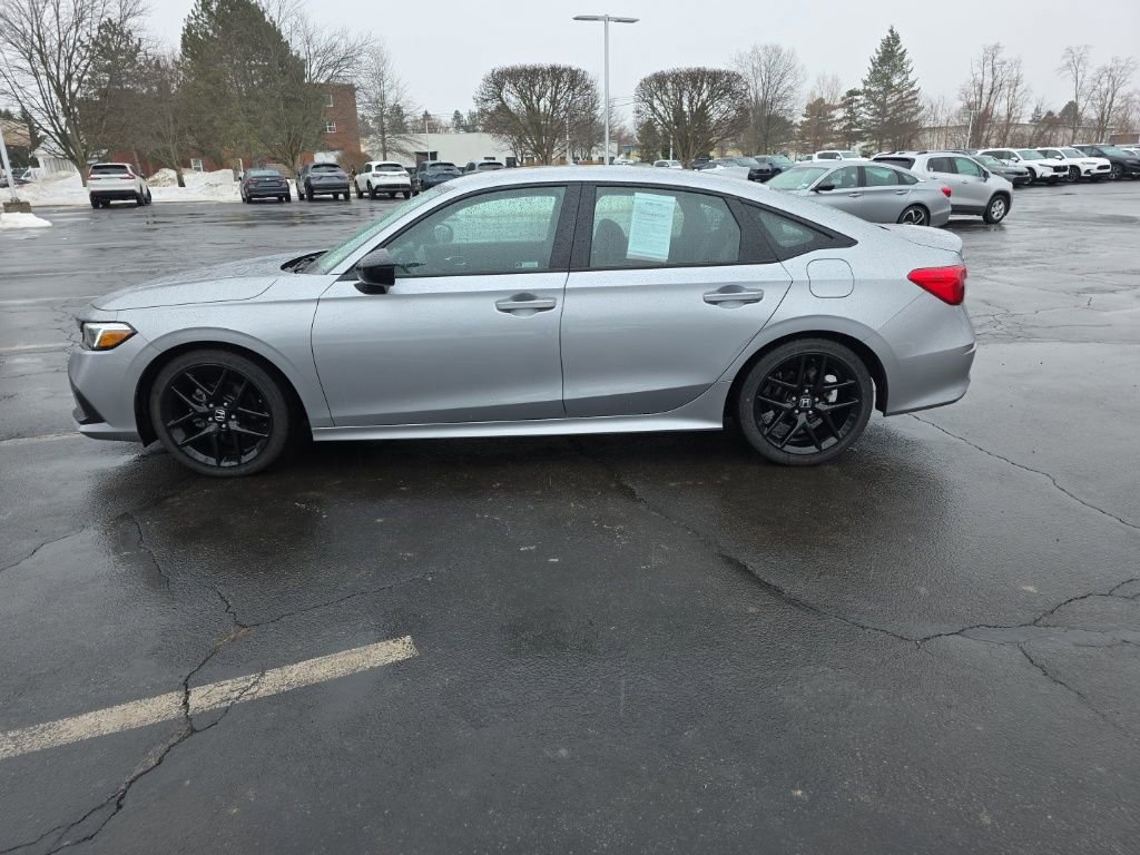 Used 2023 Honda Civic Sport image 4
