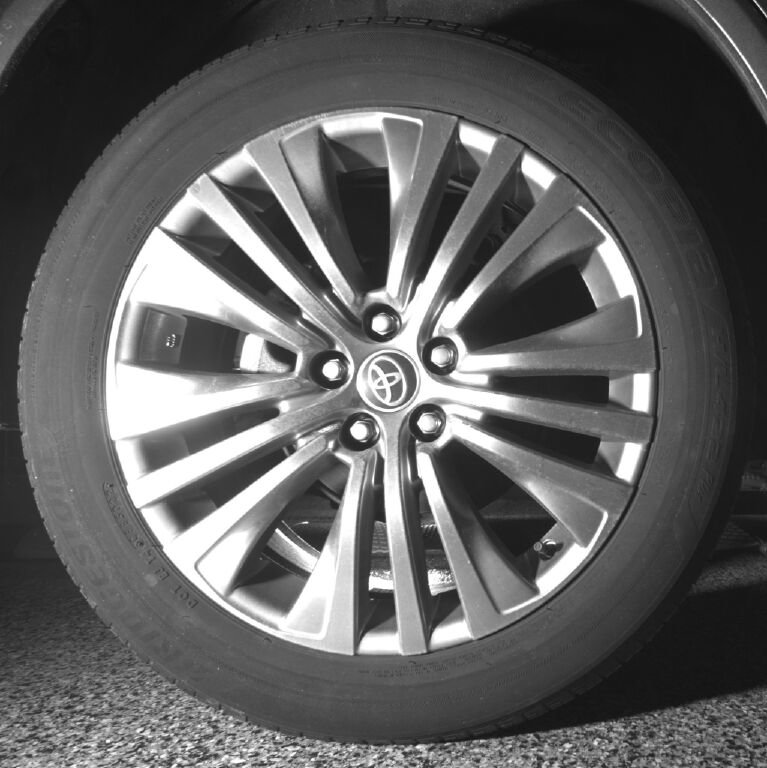 Used 2023 Toyota Venza XLE image 19