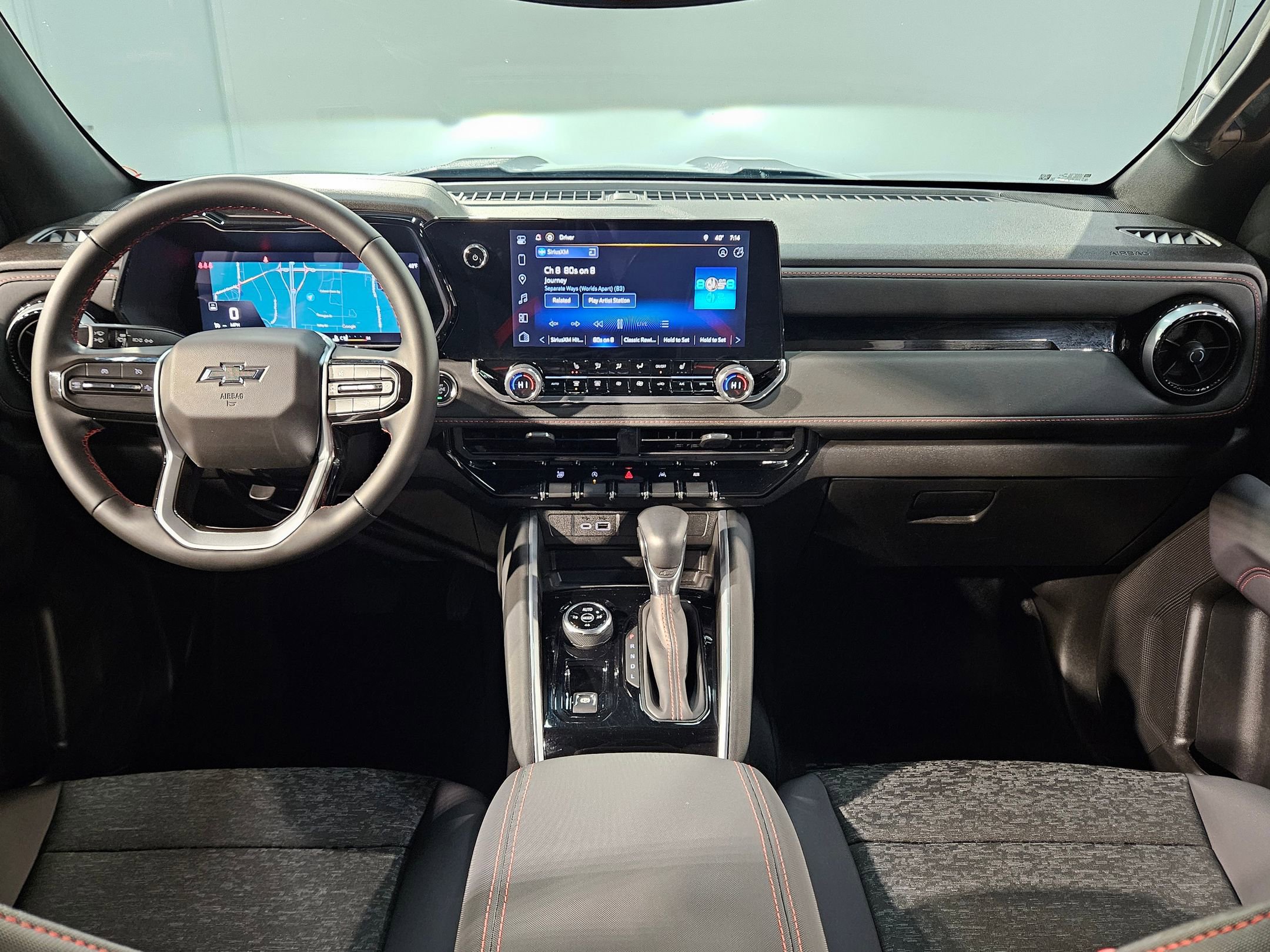 Used 2025 Chevrolet Colorado Z71 image 10