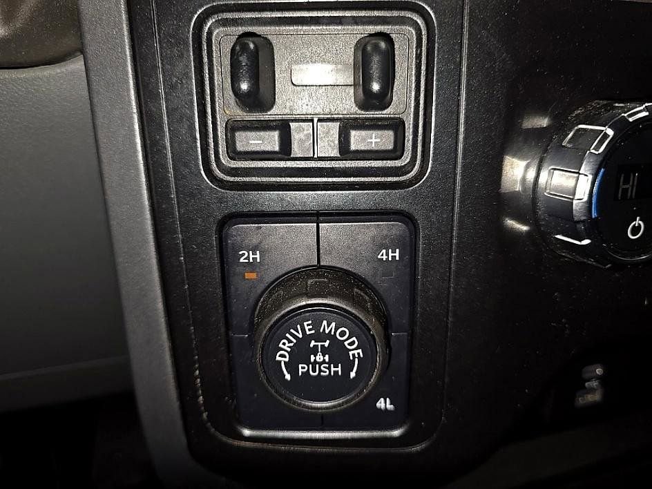 Used 2021 Ford F150 XLT w/ Equipment Group 301A Mid image 17