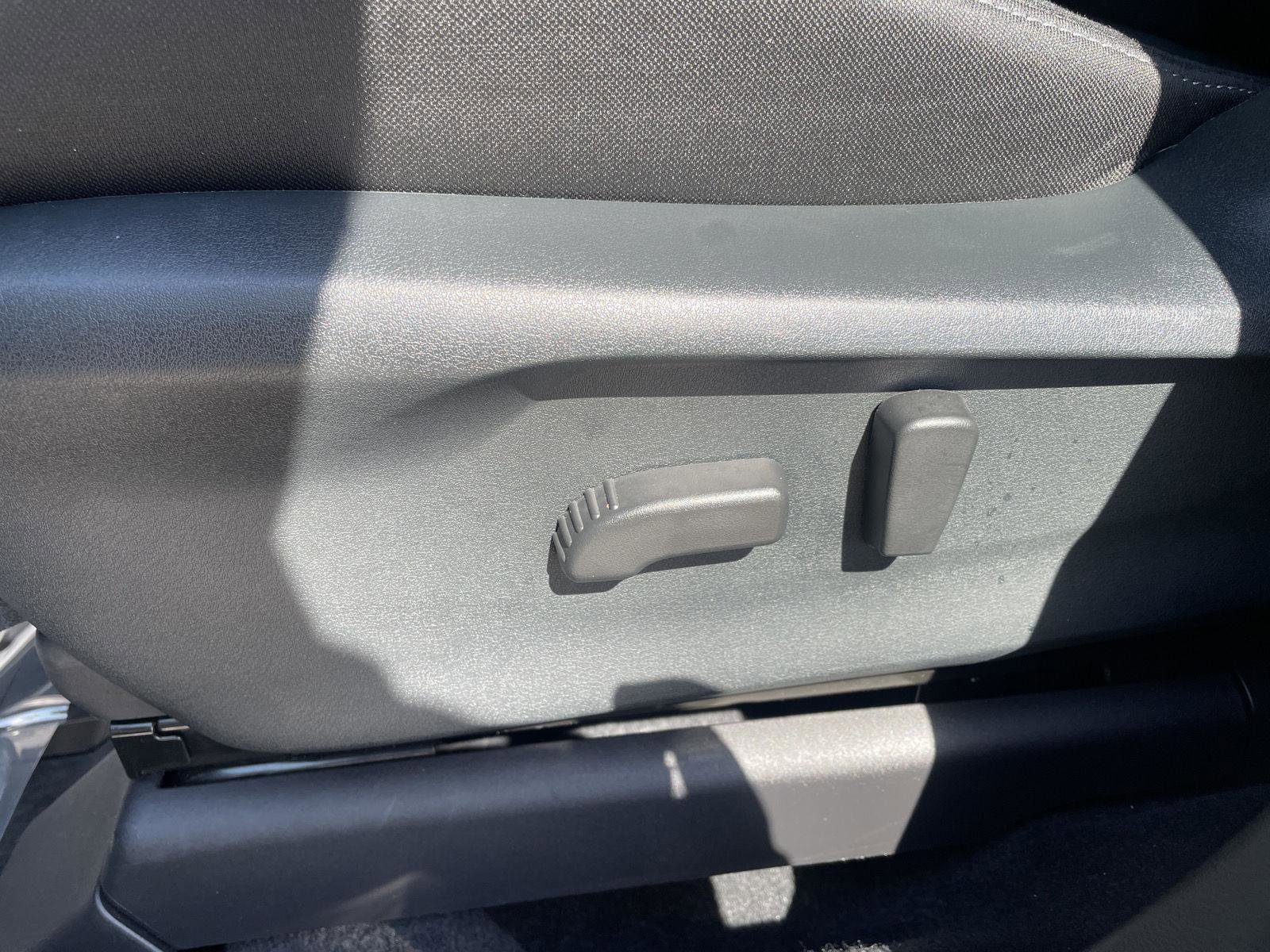 Certified 2025 Subaru Ascent Premium image 10