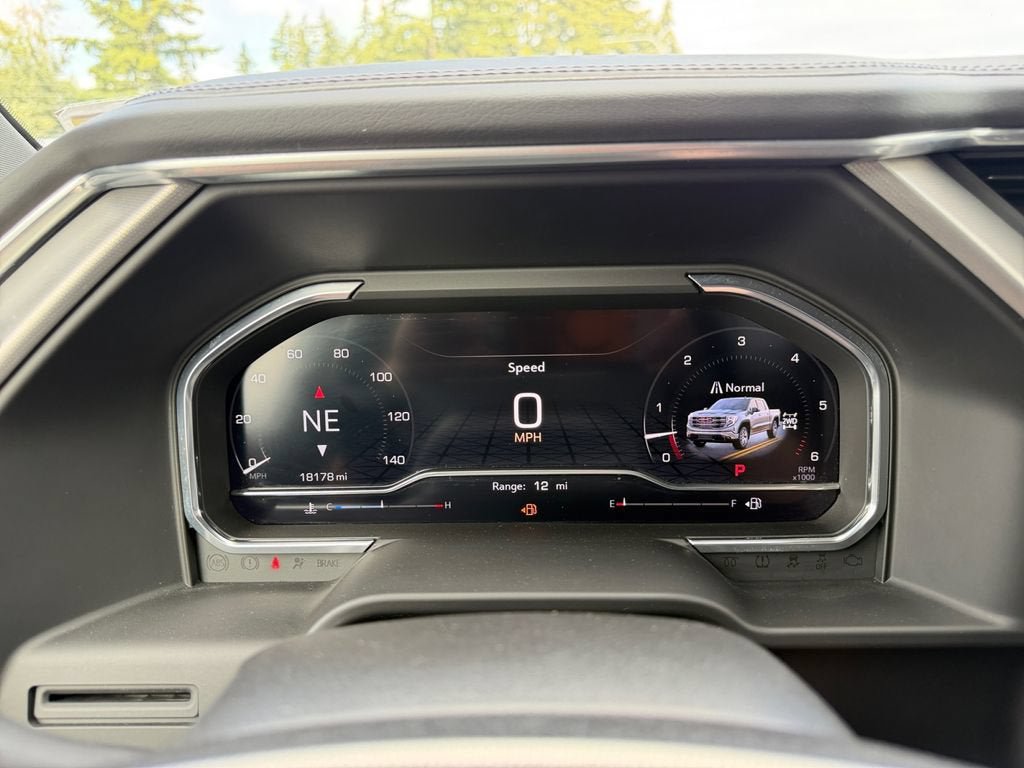 Used 2024 GMC Sierra 1500 Denali AWD/4WD image 14