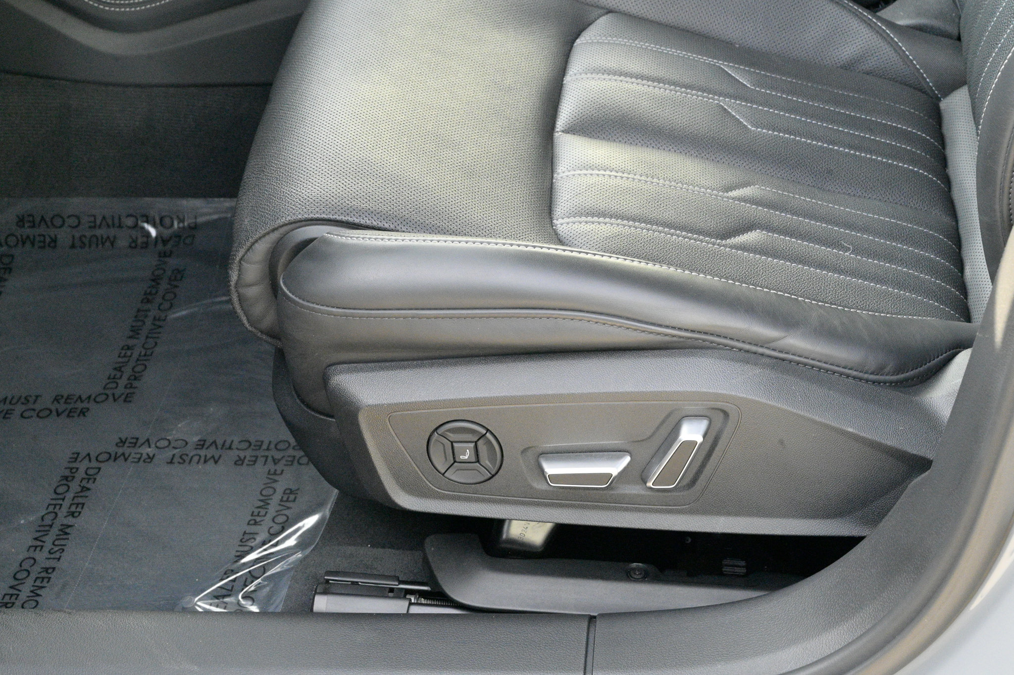 Used 2025 Audi RS 6 performance image 18