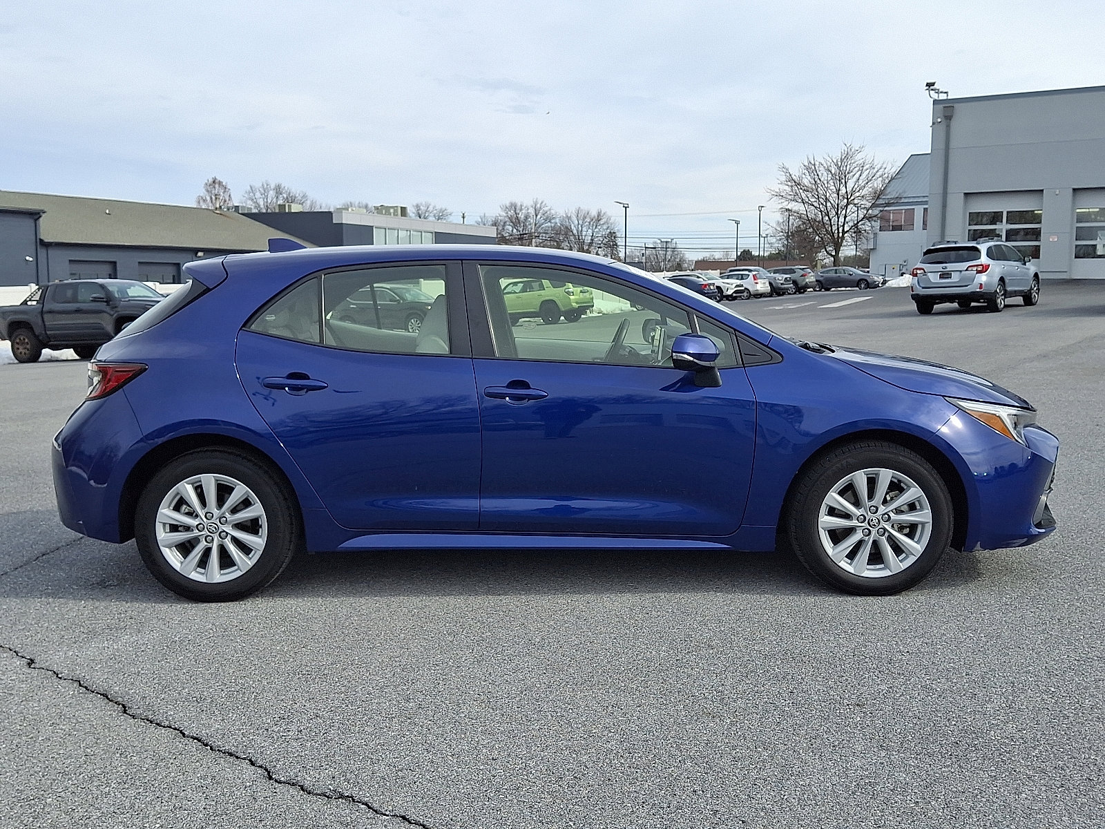 Certified 2024 Toyota Corolla SE w/ SE Package image 8