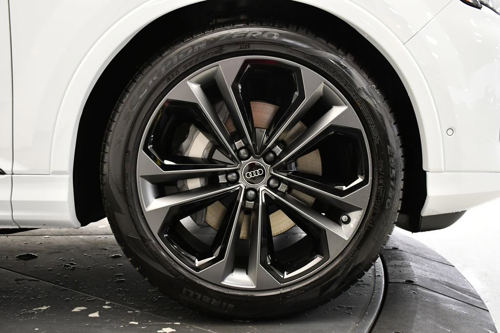 New 2026 Audi Q7 3.0T Premium Plus image 16