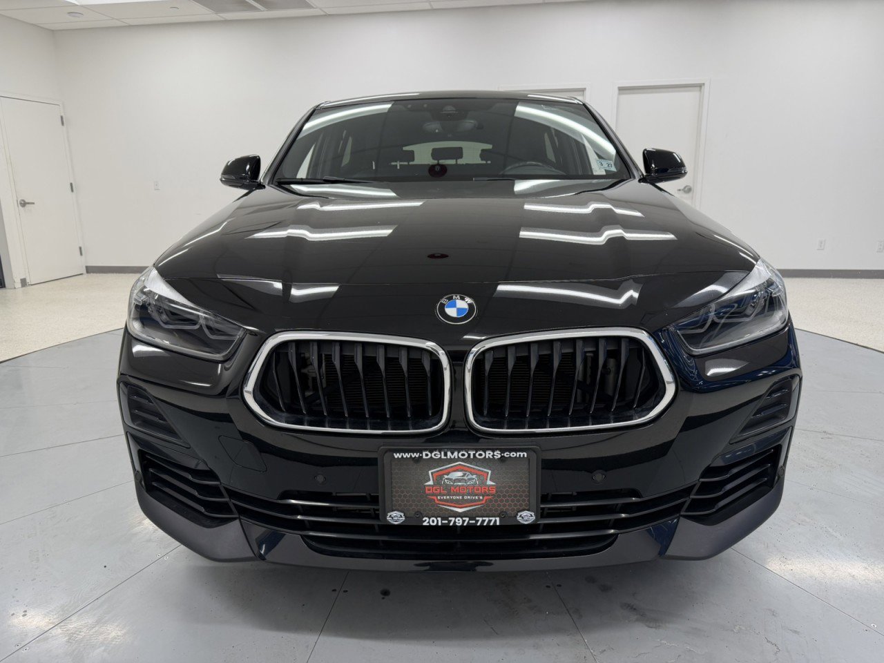 Used 2022 BMW X2 xDrive28i w/ Convenience Package image 2