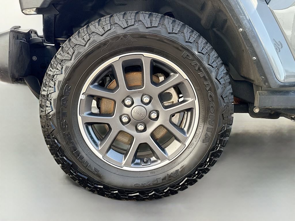 Used 2021 Jeep Gladiator Willys image 28
