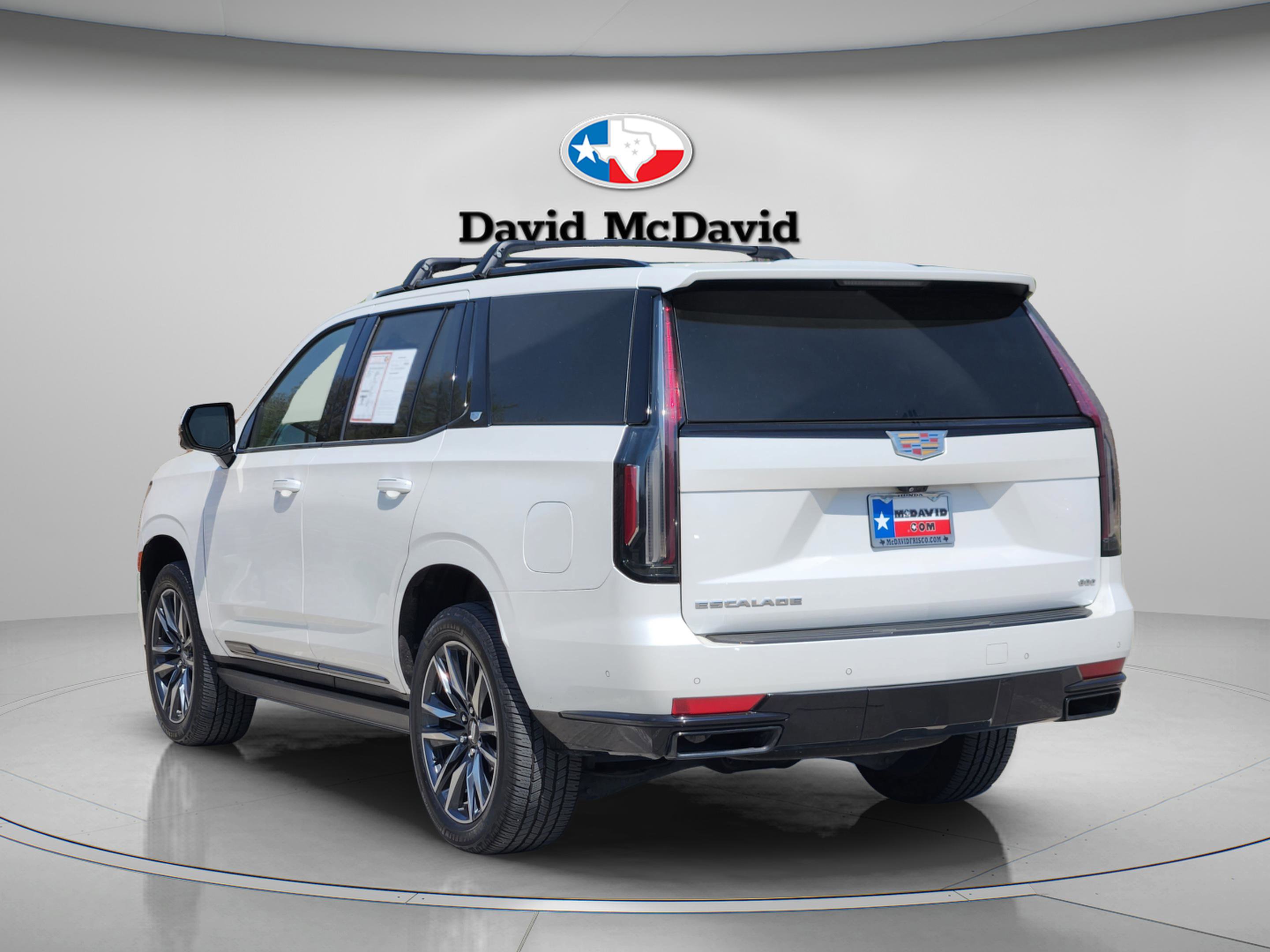 Used 2022 Cadillac Escalade Sport Platinum image 2