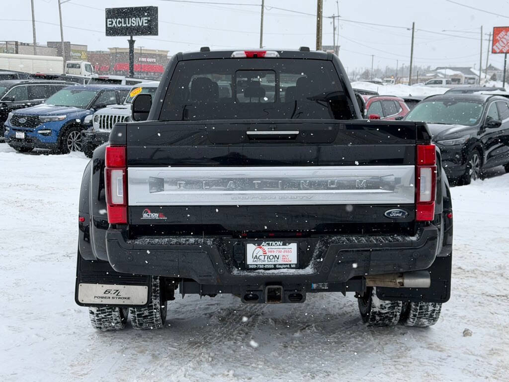 Used 2022 Ford F450 Platinum w/ FX4 Off-Road Package image 4