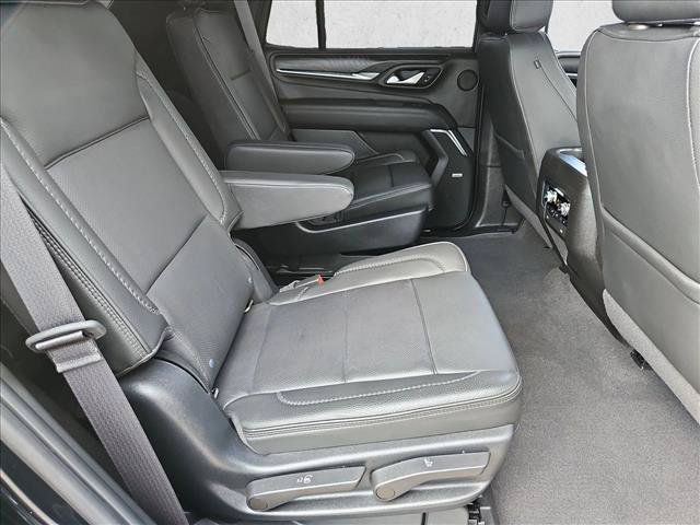 Used 2022 GMC Yukon Denali w/ Advanced Technology Package AWD/4WD image 20