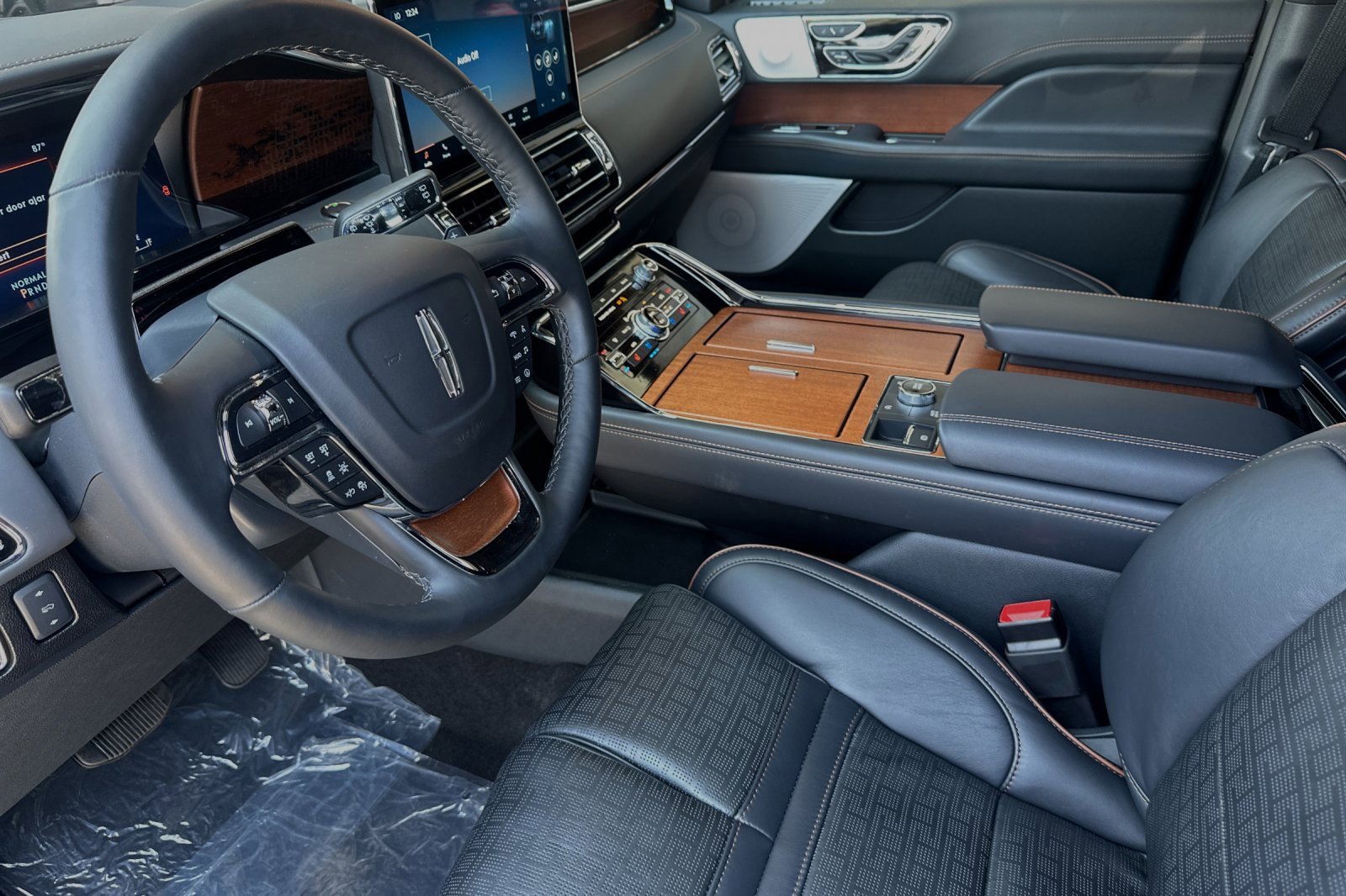 New 2024 Lincoln Navigator Black Label image 6
