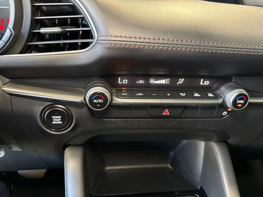 Certified 2025 MAZDA MAZDA3 s Sport FWD image 19