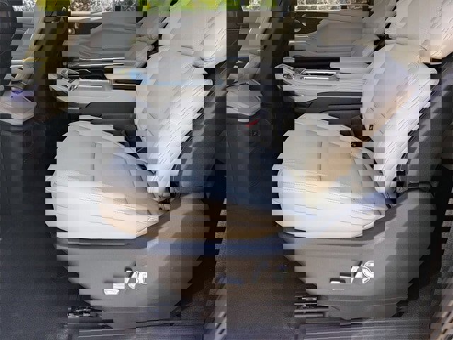 New 2025 Lincoln Navigator L Reserve image 10