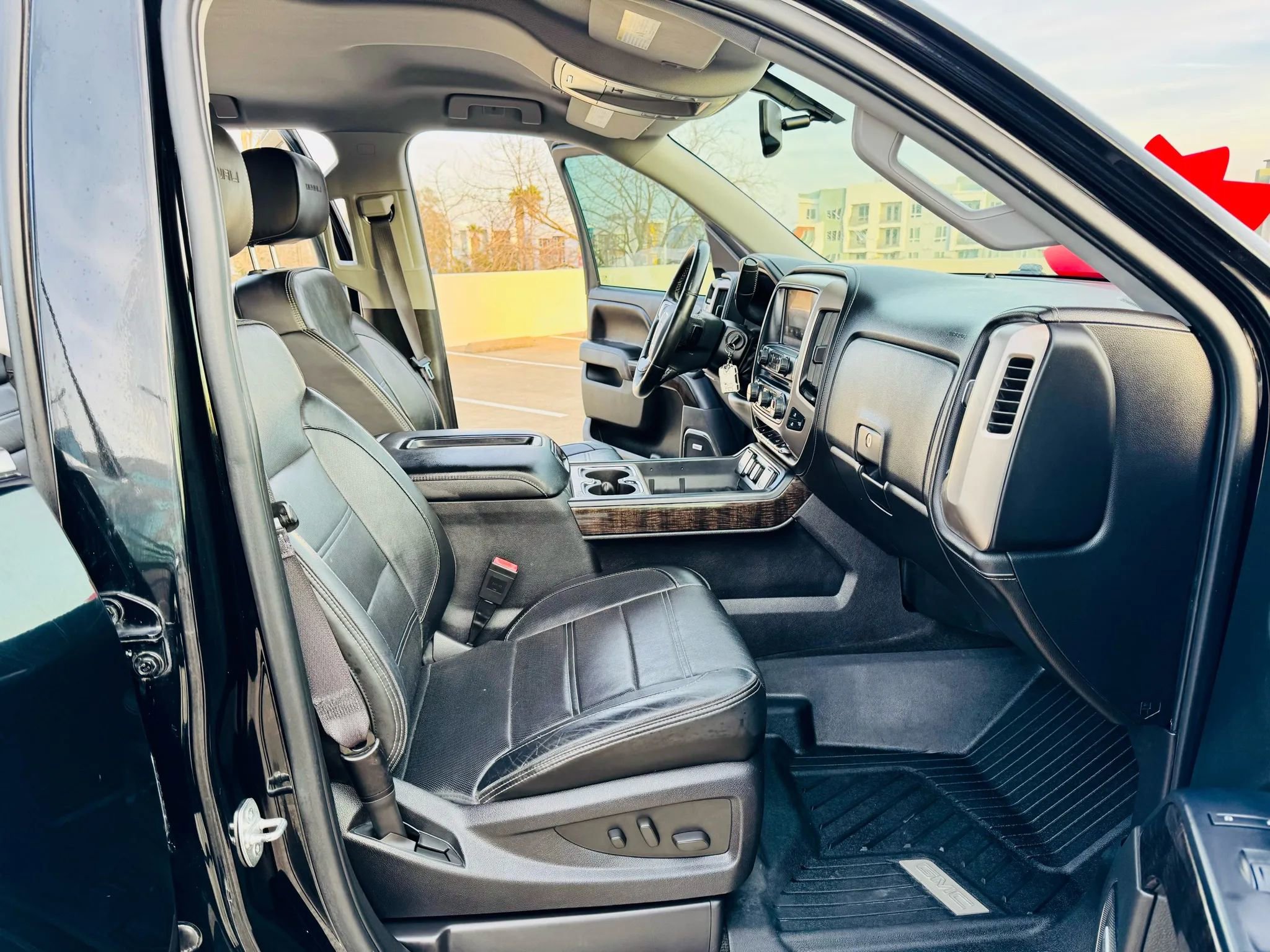 Used 2014 GMC Sierra 1500 Denali image 17