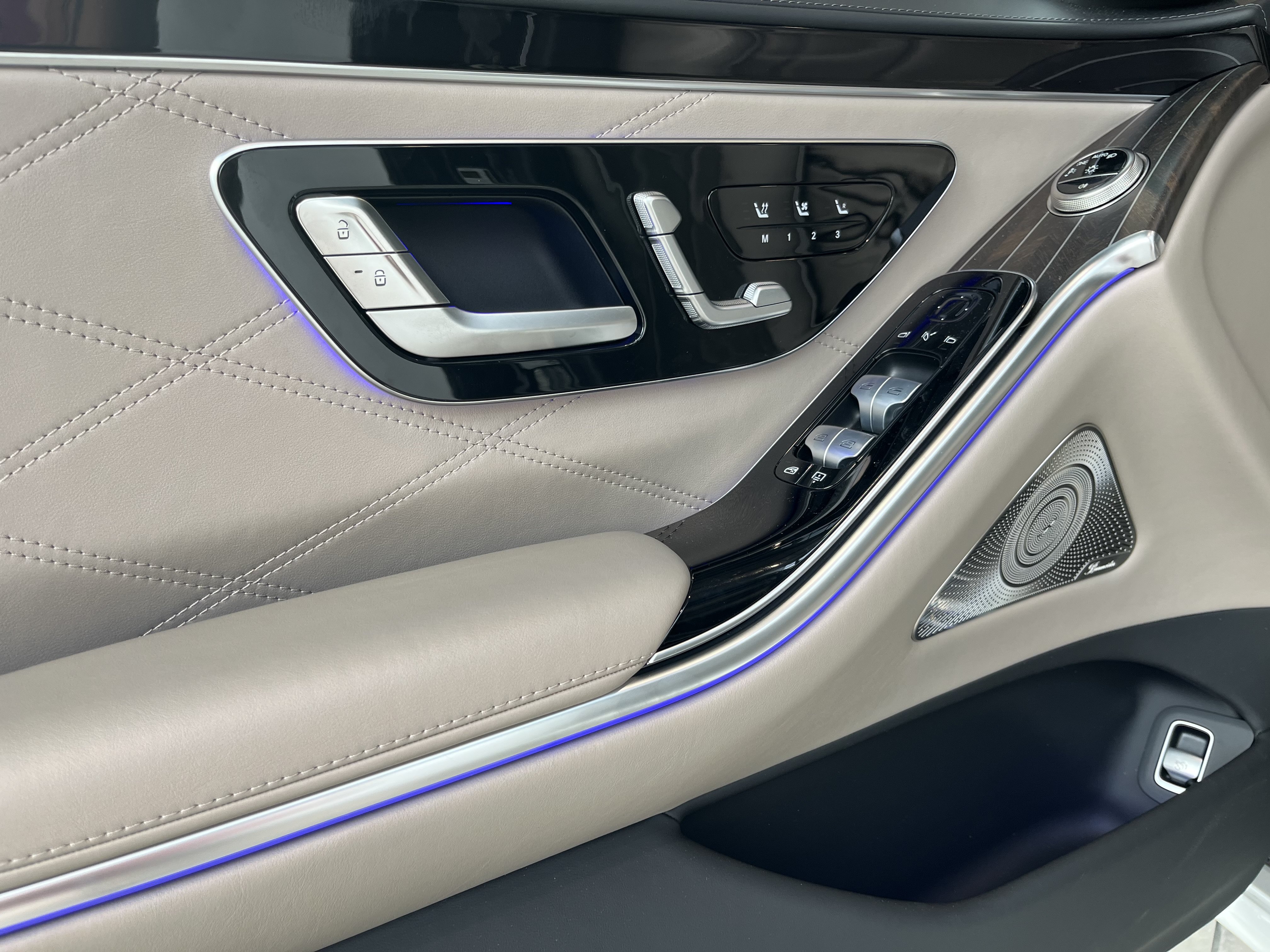 New 2025 Mercedes-Benz Maybach S 680 4MATIC image 8