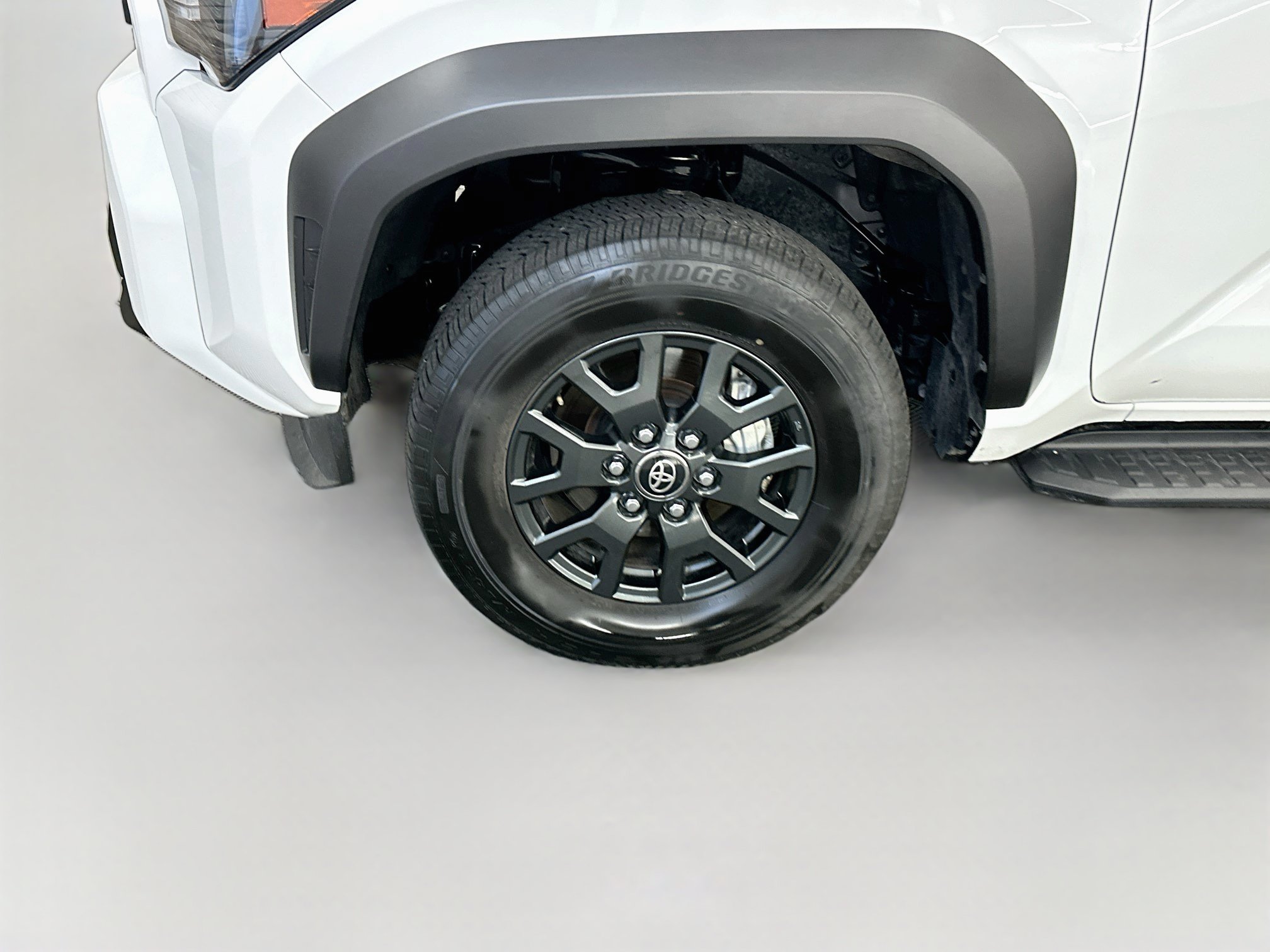Used 2025 Toyota 4Runner SR5 AWD/4WD image 11