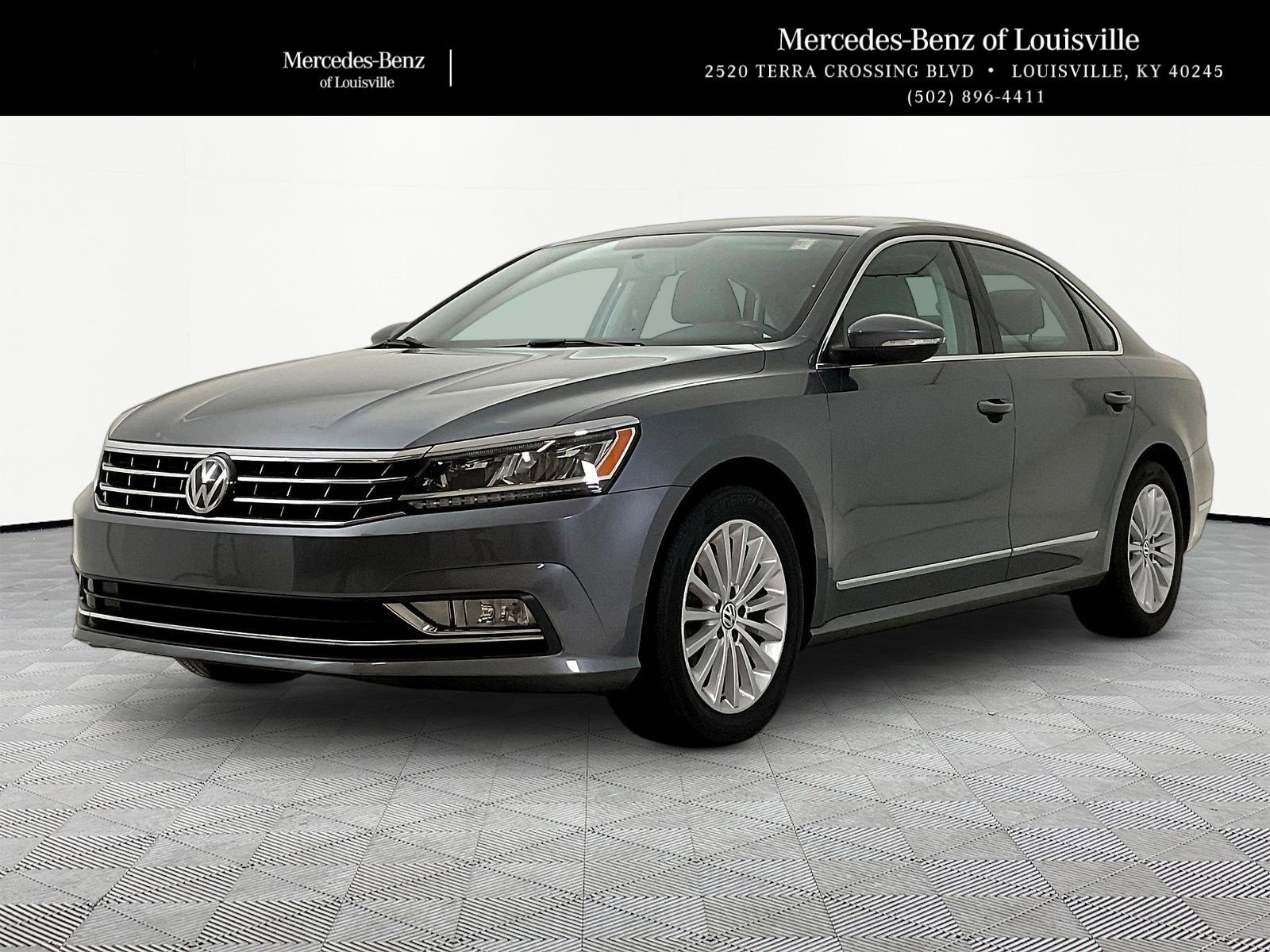 Used 2017 Volkswagen Passat 1.8T SE w/ SE Lighting Package FWD image 1