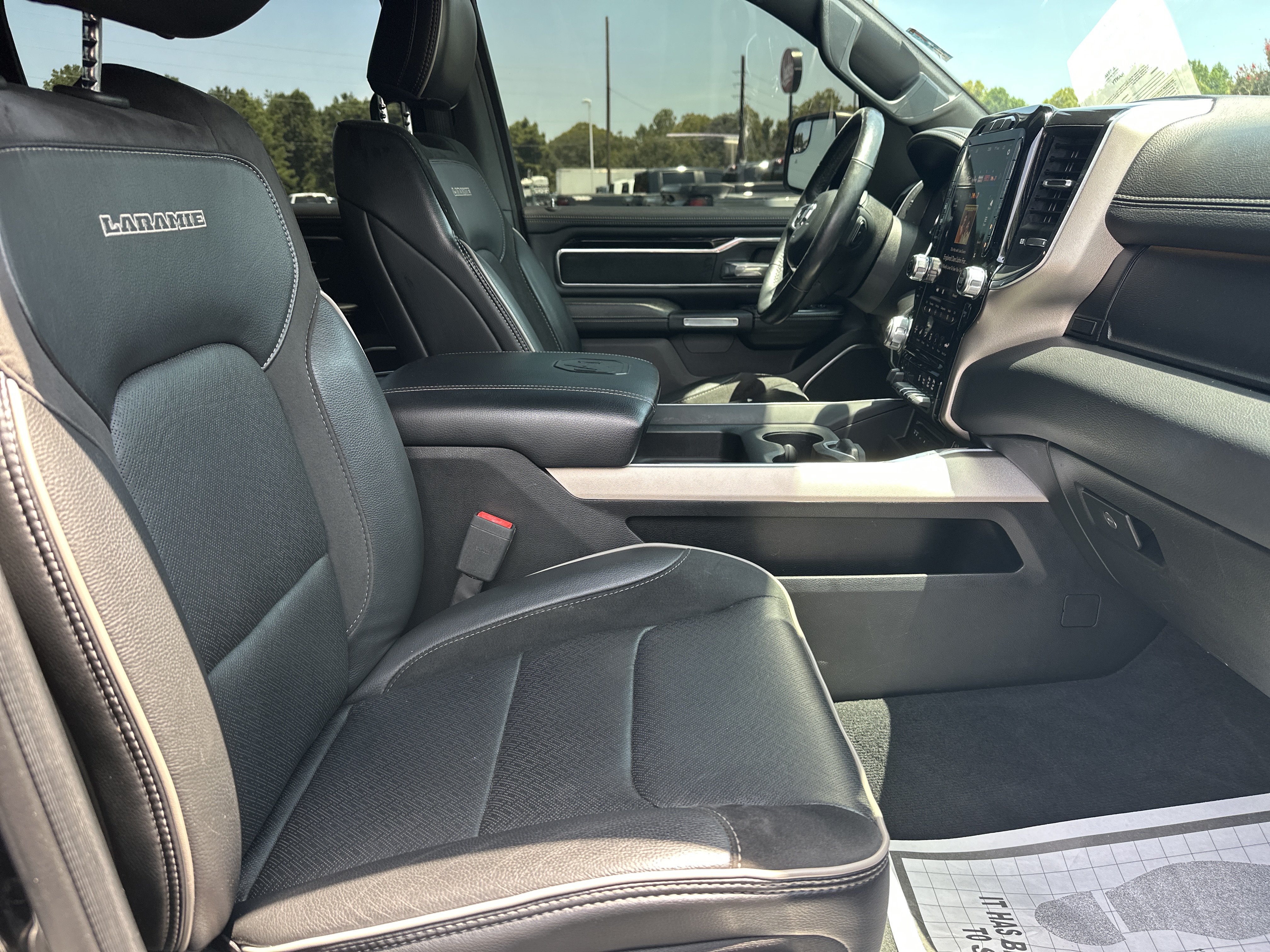 Used 2019 RAM 1500 Laramie RWD image 14