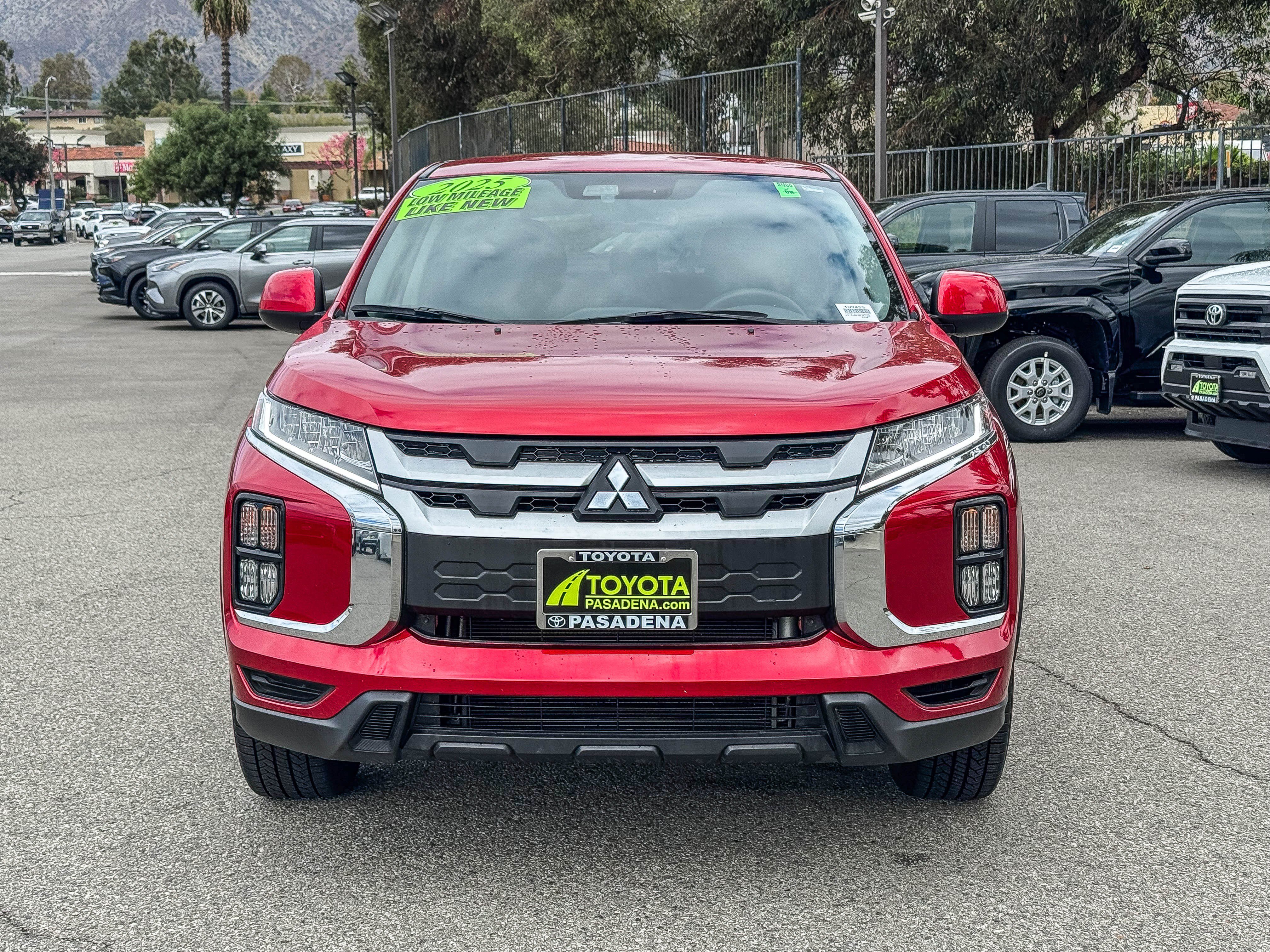 Used 2025 Mitsubishi Outlander Sport AWD image 2