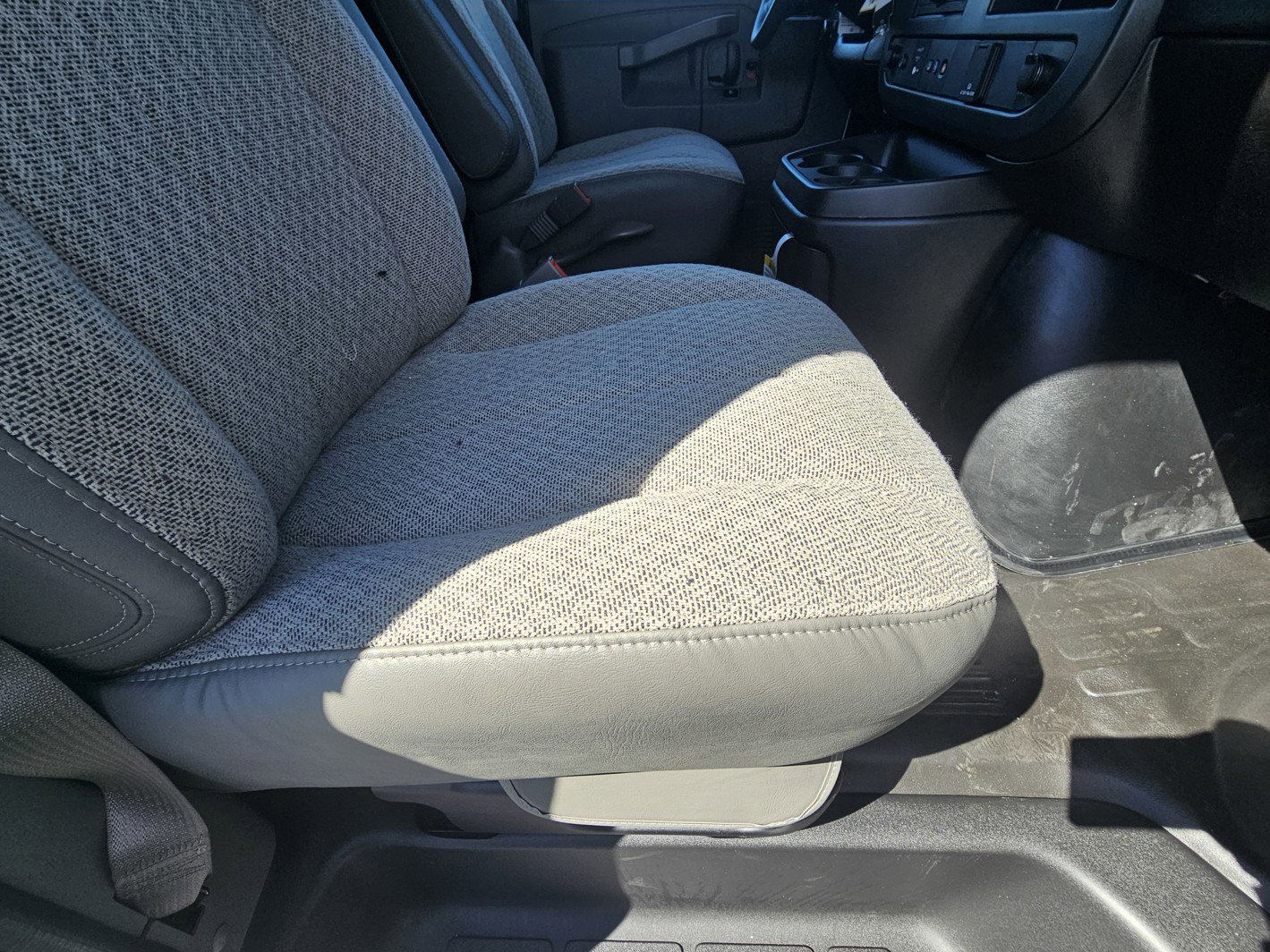 New 2026 Chevrolet Express 2500 w/ Driver Convenience Package RWD image 10